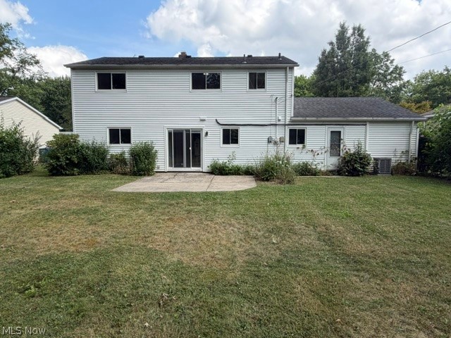 26941 Adele Lane, Olmsted Falls, OH - Photo 3