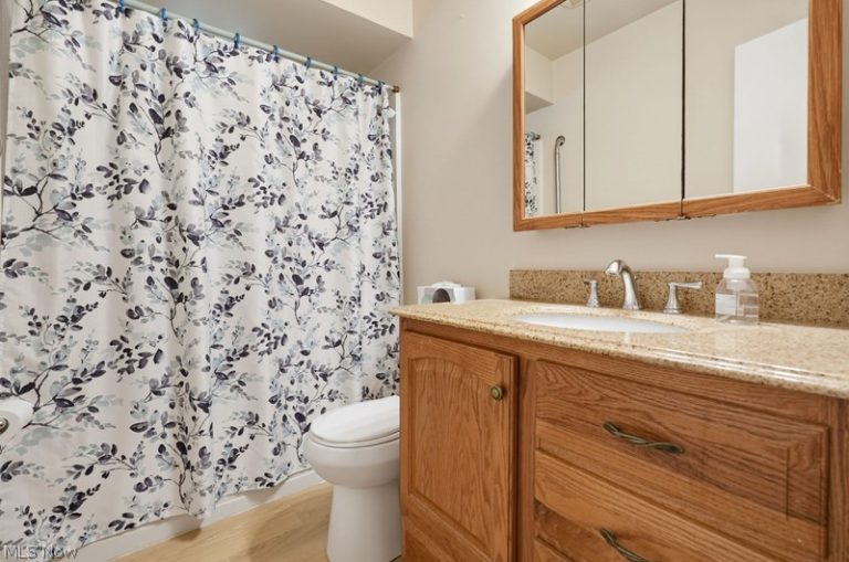 2568 9th Court, Cuyahoga Falls, OH - Photo 8