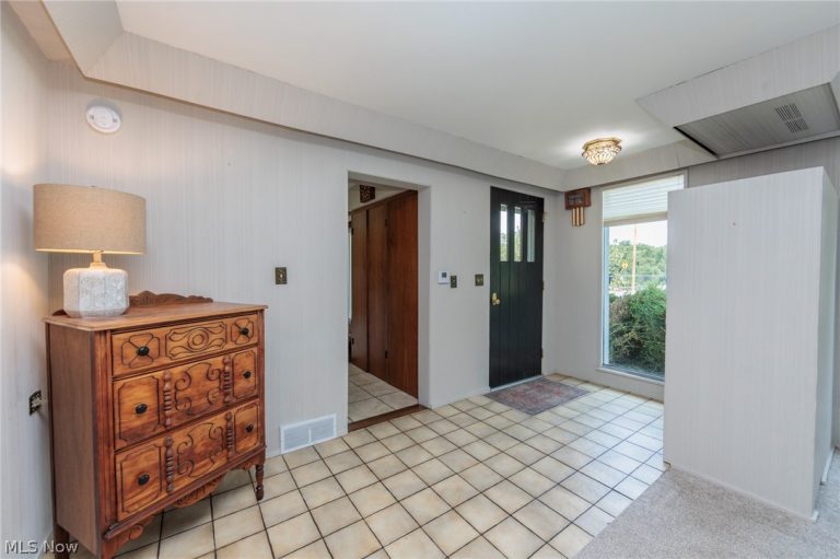 460 Granger Road, Medina, OH - Photo 8