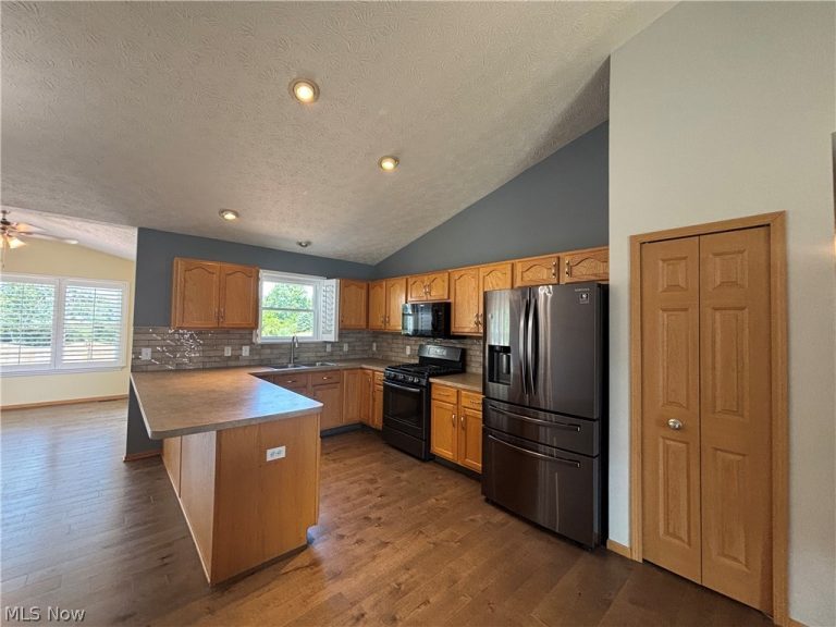 5788 Breezeway Drive, North Ridgeville, OH - Photo 5