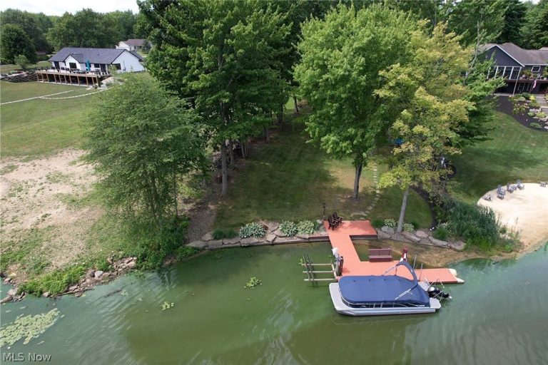 1091 Evening Star Drive, Roaming Shores, OH - Photo 6