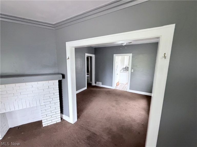 16902 Endora Road, Cleveland, OH - Photo 8