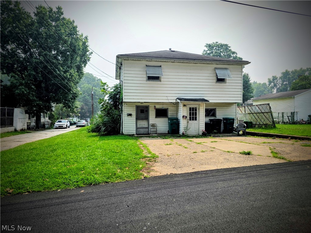 2402 avery Street, Parkersburg, WV