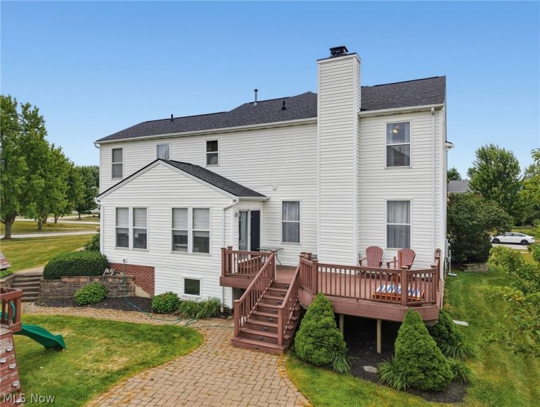 401 Norwich Drive, Broadview Heights, OH - Photo 3