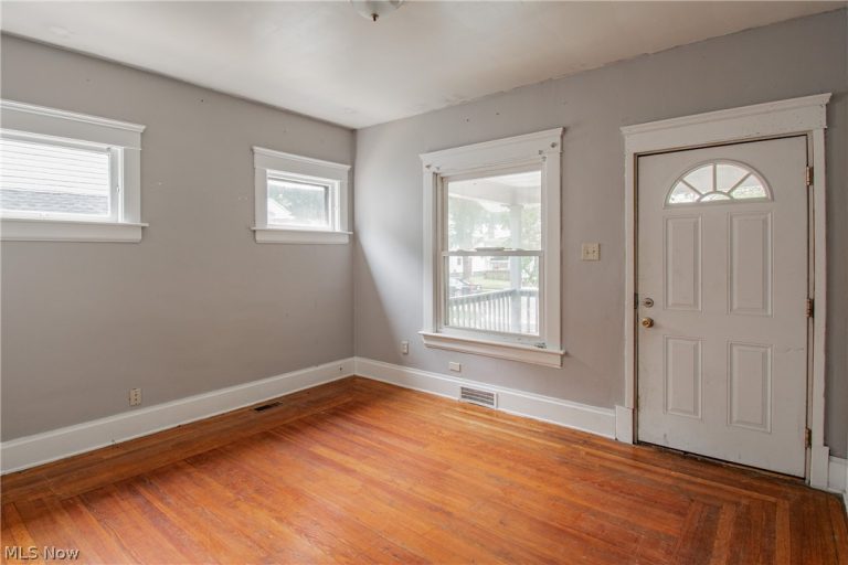665 Thayer Street, Akron, OH - Photo 4
