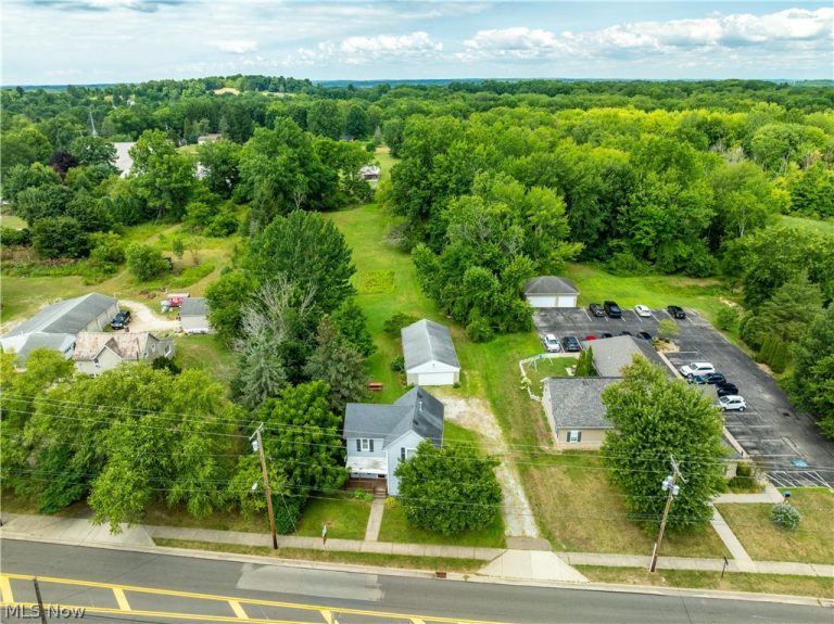 4718 Massillon Road, Green, OH - Photo 3
