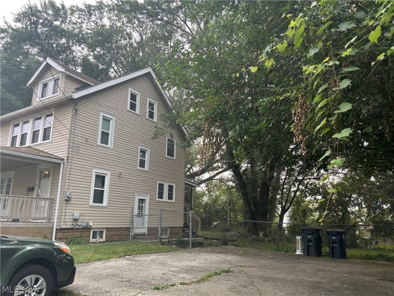 1012 Kling Street, Akron, OH - Photo 5