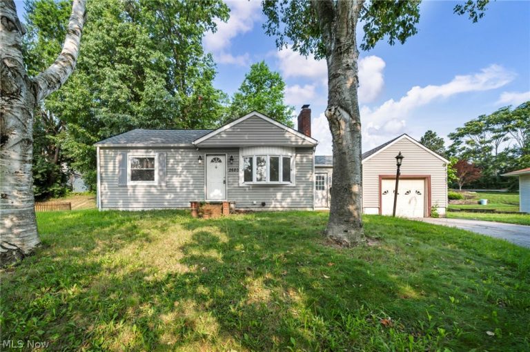 2680 Nesmith Lake Boulevard, Akron, OH, 44314