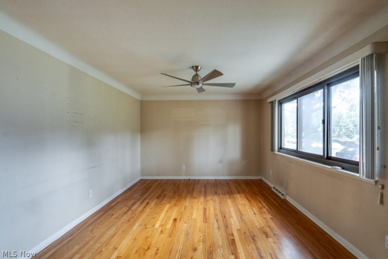 2484 Dover Center Road, Westlake, OH - Photo 4