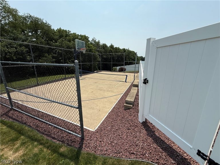 260 Anthony Drive, Wintersville, OH - Photo 8