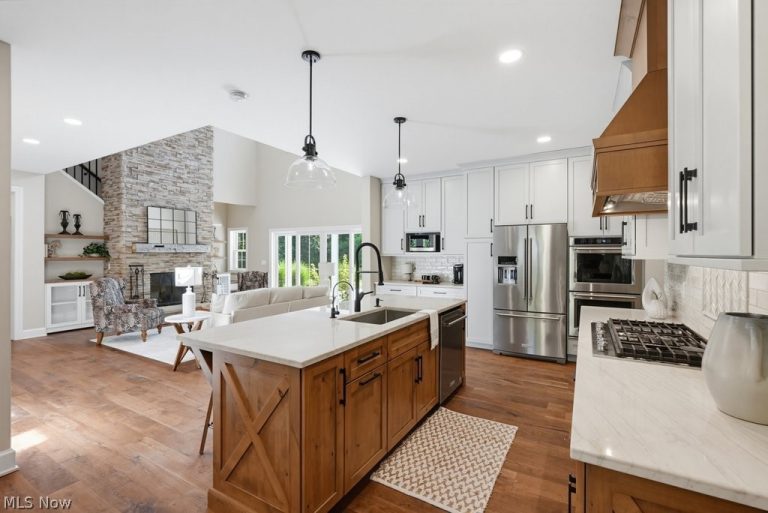 15806 Arbor Trail, Newbury, OH - Photo 3