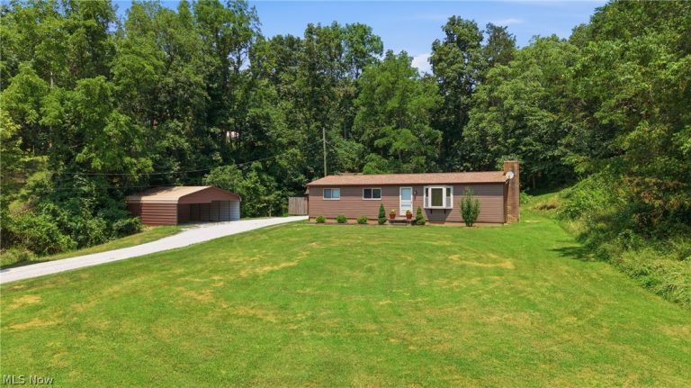 337 Wadesville Road, Washington, WV - Photo 2