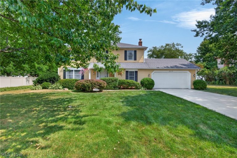 26950 Sentry Lane, Westlake, OH - Photo 4