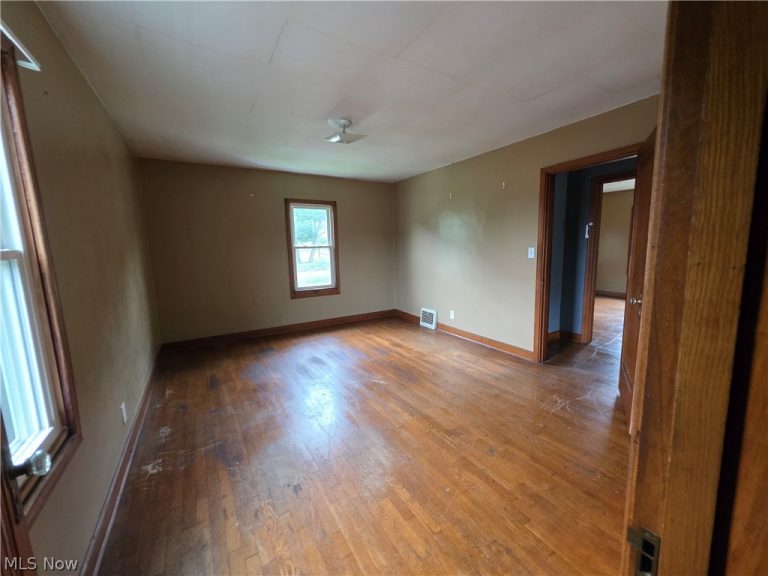 516 Buckeye Street, Tiltonsville, OH - Photo 8