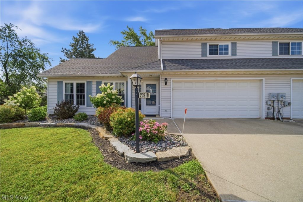 23210 Bennington Hamlet Circle, Euclid, OH
