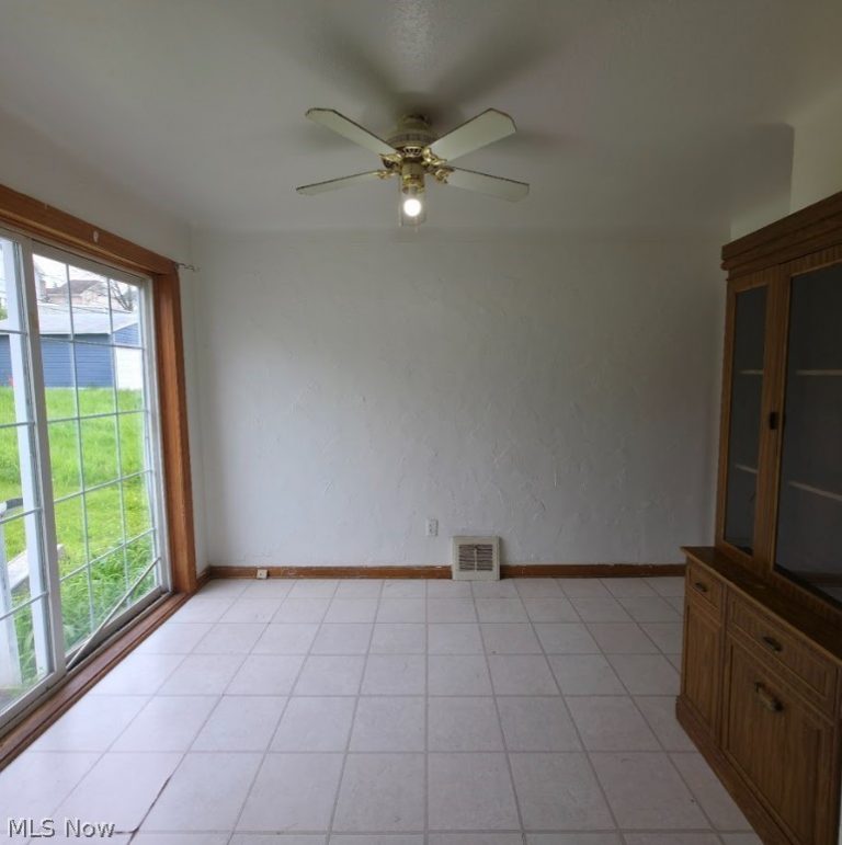 4935 86th Street, Garfield Heights, OH - Photo 6