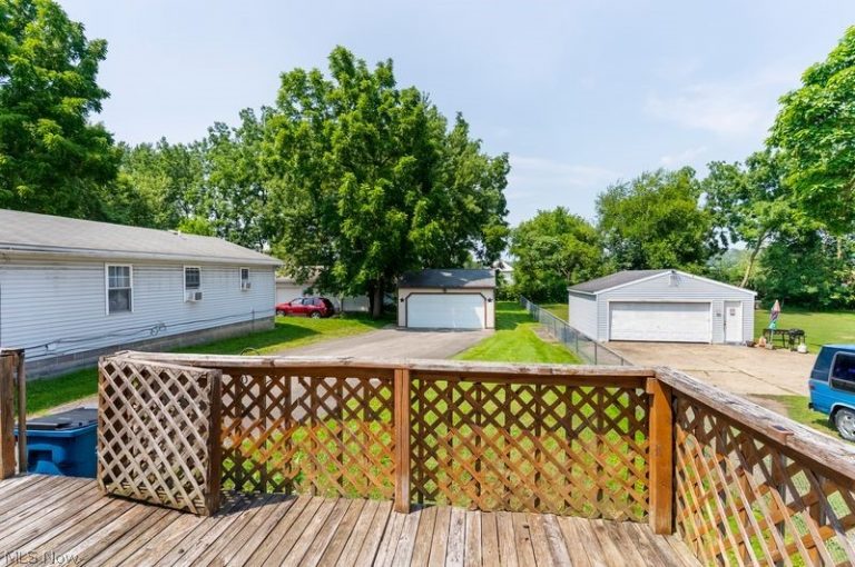 71 Elm Street, Struthers, OH - Photo 5