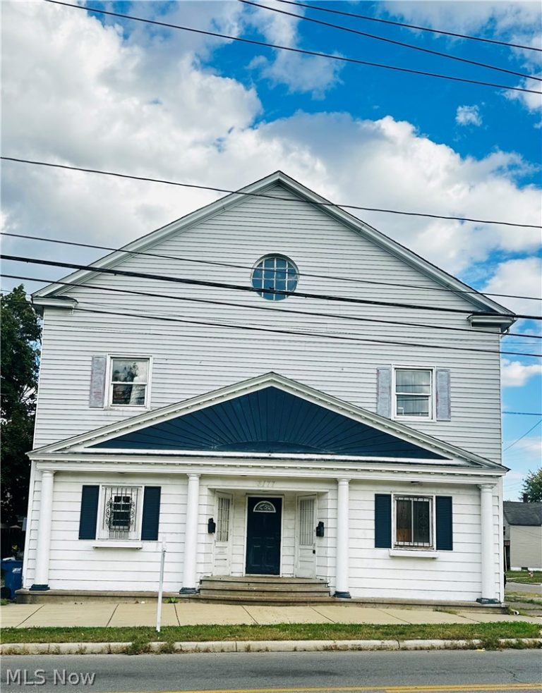 3177 Elyria Avenue, Lorain, OH, 44055