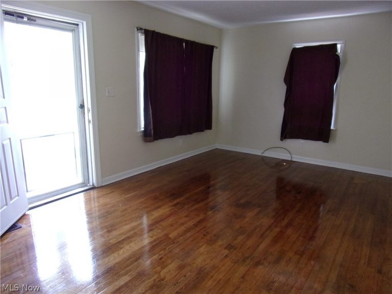 1486 Hammel Street, Akron, OH - Photo 4