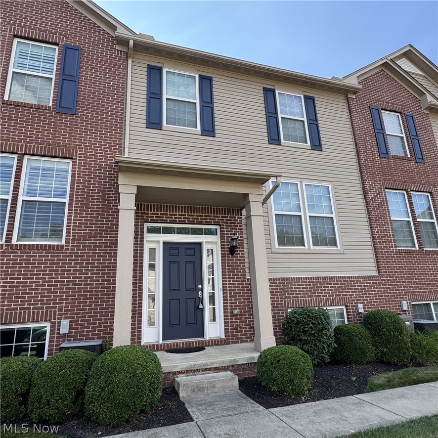 393 Caleb Drive, Akron, OH