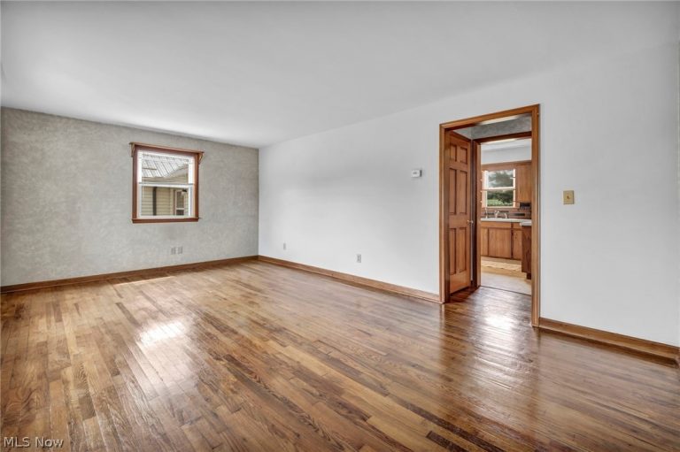 6168 Nimishillen Church Road, Canton, OH - Photo 8