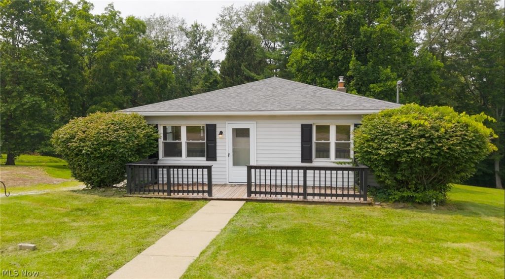 315 Nimitz Avenue, Wintersville, OH