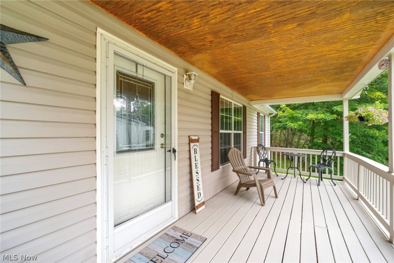 3306 Sycamore Drive, New Waterford, OH - Photo 6