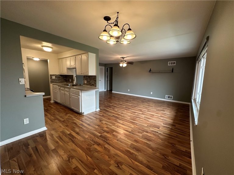 21881 River Oaks Drive, Rocky River, OH - Photo 6