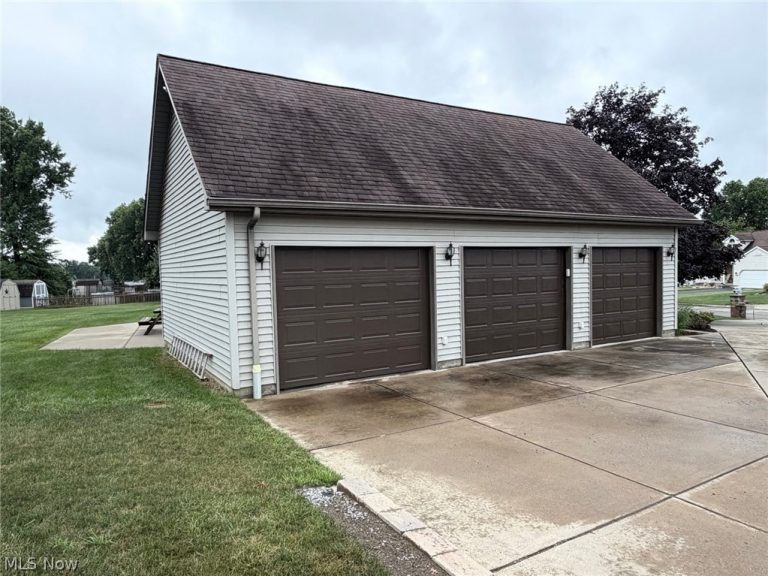 3373 42nd Street, Canfield, OH - Photo 8