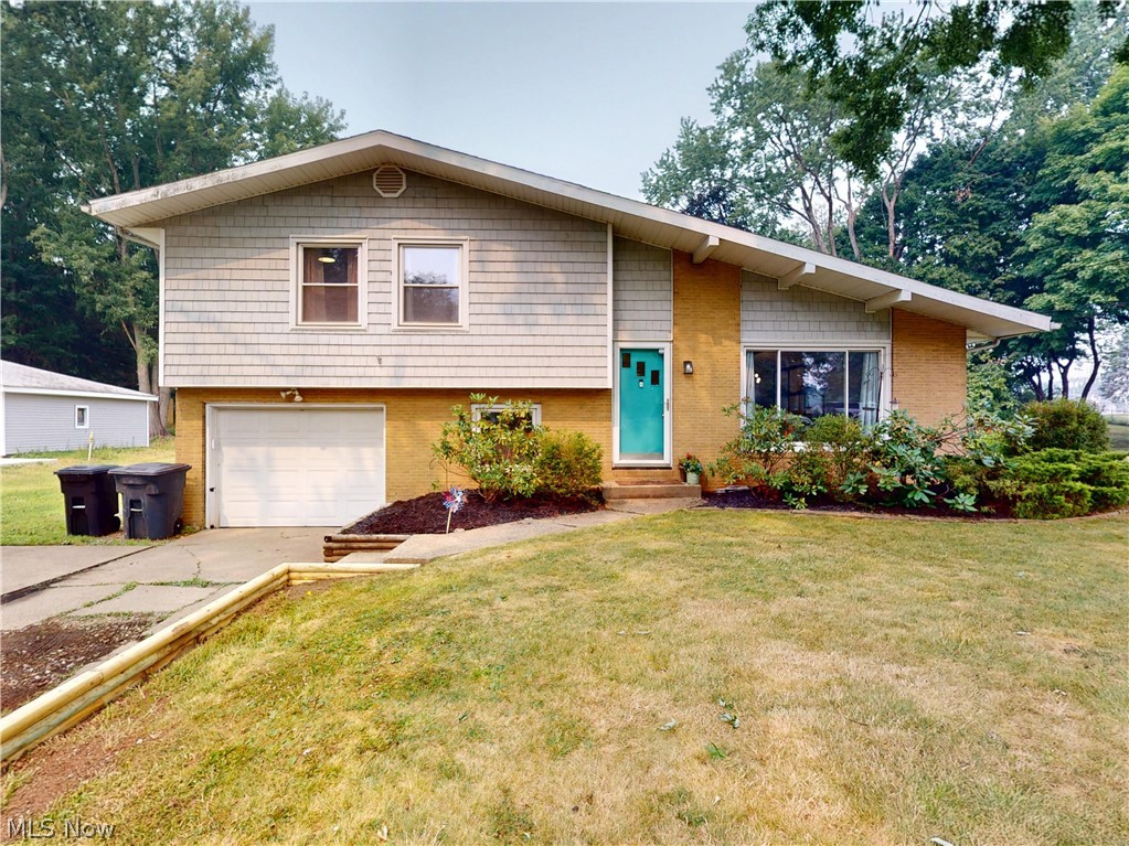 1464 Centerview Drive, Akron, OH