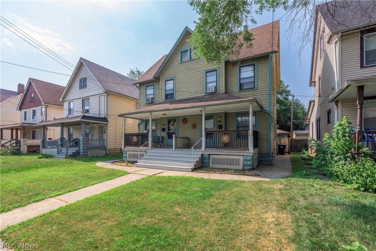 3097 Bradwell Avenue, Cleveland, OH - Photo 3