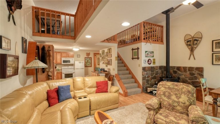 15825 Freedom Road, Kimbolton, OH - Photo 8
