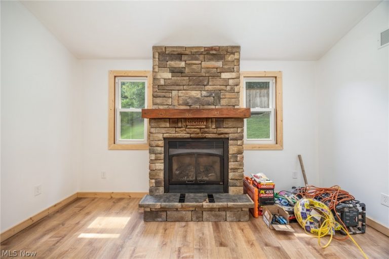 58 Moody Lane, St Marys, WV - Photo 4
