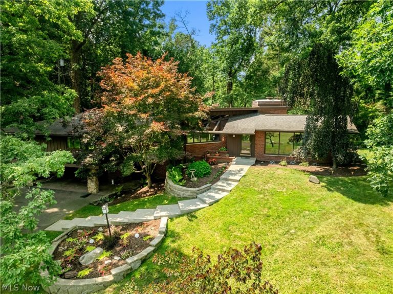 2661 Perry Drive, Canton, OH - Photo 3