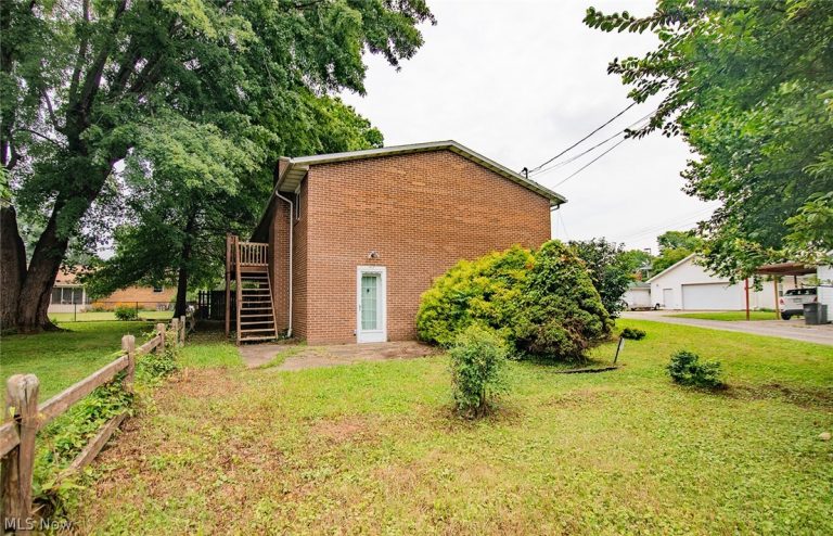 417 57th Street, Vienna, WV - Photo 4