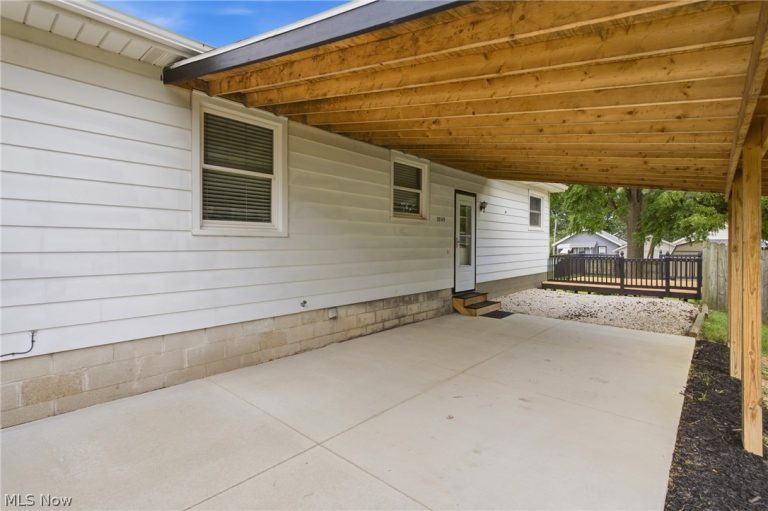 2849 Hudson Drive, Cuyahoga Falls, OH - Photo 6