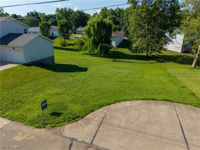 E Wildwood Drive, Parkersburg, WV - Photo 2