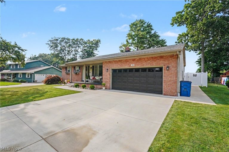 118 Robinwood Drive, New Middletown, OH - Photo 3
