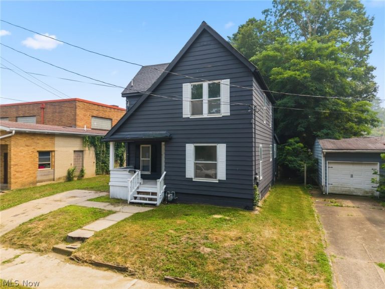 497 Madison Street, Conneaut, OH - Photo 2