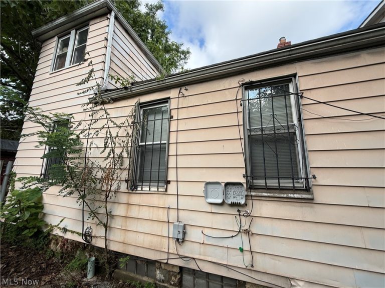 6902 Morgan Avenue, Cleveland, OH - Photo 5