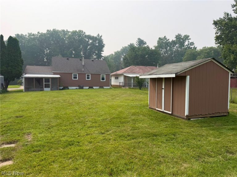 54 16th Street, Massillon, OH - Photo 3