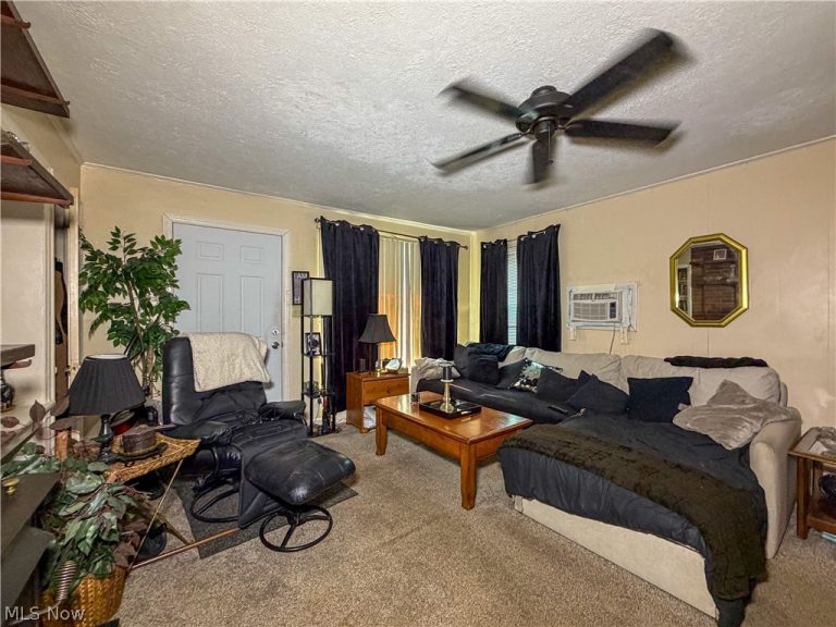 7422 Sierra Madre, Boardman, OH - Photo 2