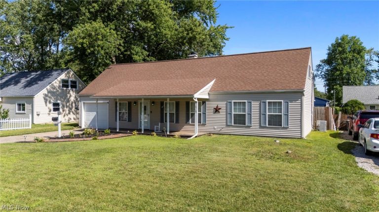 4845 Redwood Drive, Sheffield Lake, OH - Photo 3