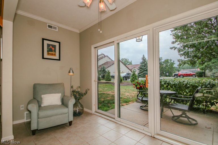9683 Sylvan Lane, Mentor, OH - Photo 5