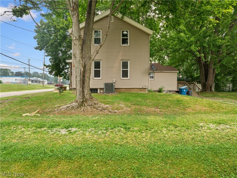 3010 Wadsworth Road, Norton, OH - Photo 3