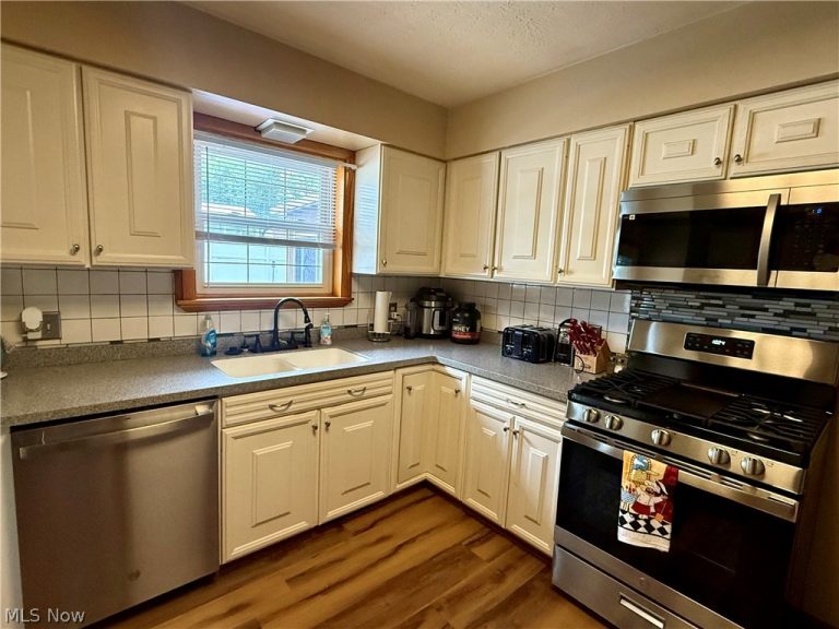 2509 Nash Street, Parkersburg, WV - Photo 6