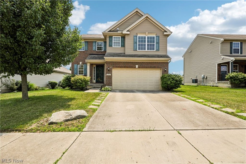 5028 Dayflower Drive, Tipp City, OH