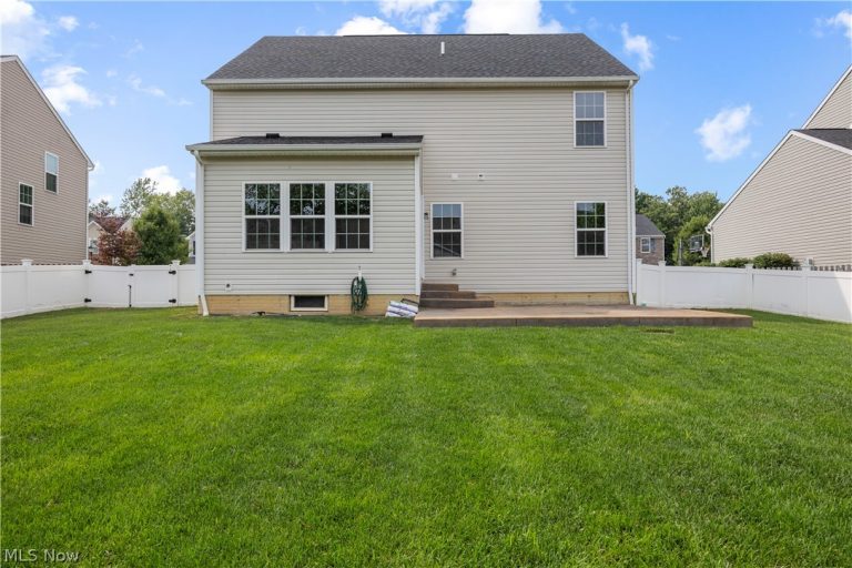 3109 Woodland Trail, Avon, OH - Photo 8