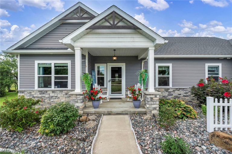 8780 Mapleleaf Drive, Westfield Center, OH - Photo 2