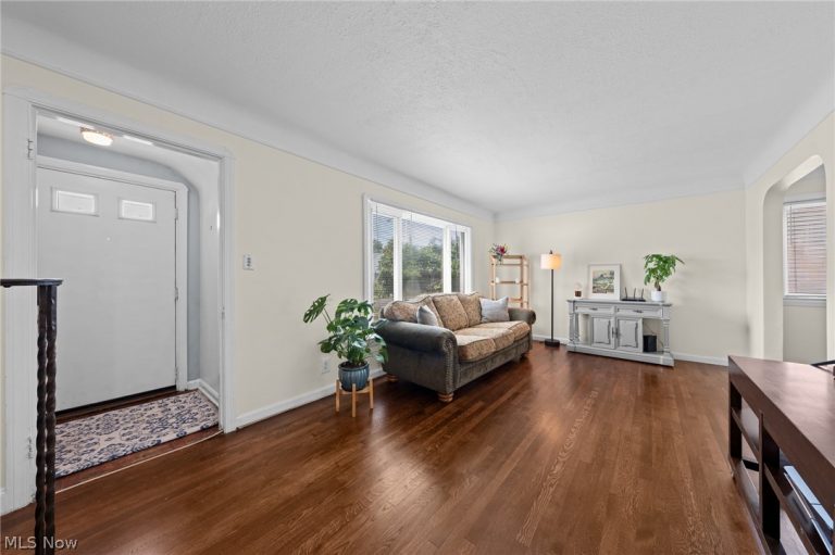 3326 Silverdale Avenue, Cleveland, OH - Photo 6